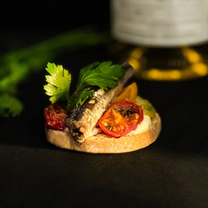 
                  
                    Sardines on toast (8pc) - Premium Canapés - yacht2yacht.delivery - Yacht Catering - Yacht Delivery - Yacht Charter Mallorca
                  
                