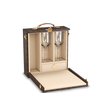 
                  
                    WINE CASE - Louis Vuitton - yacht2yacht.delivery - Yacht Catering - Yacht Delivery - Yacht Charter Mallorca
                  
                